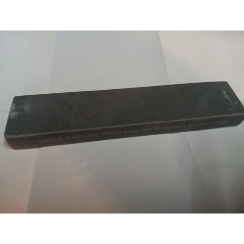 La pierre à  aiguiser des Pyrénées Ideal 2 Grains