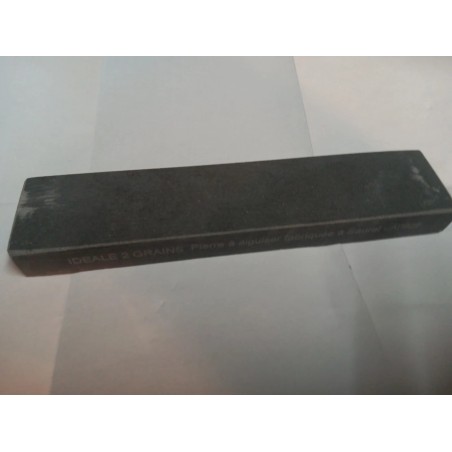 La pierre à  aiguiser des Pyrénées Ideal 2 Grains