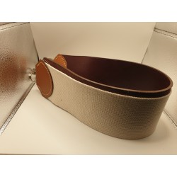 Cuir à rasoir pour affûter les coupe-choux