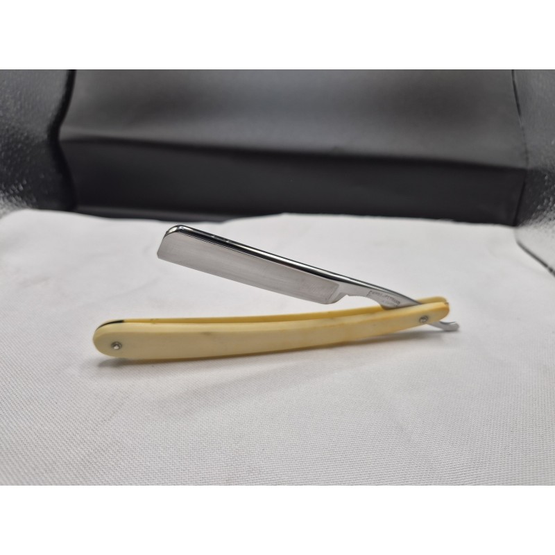 Rasoir coupe-choux HELJESTRAND KINDAL chasses plastique